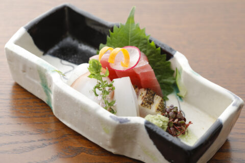 Seasonal assorted fresh sashimi