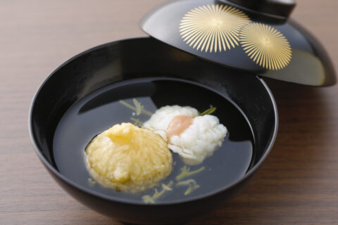椀物・湯葉葛寄せとボタン鱧清まし仕立て