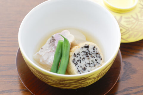 蒸物・信田巻きと小蕪の焚き合せ